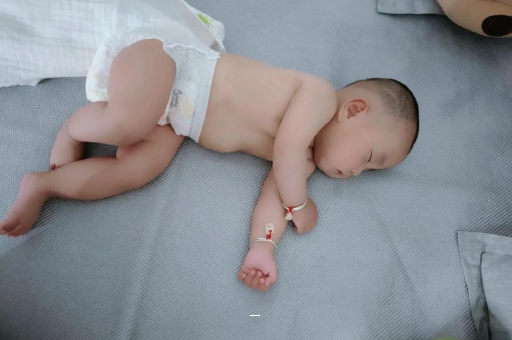 进贤怀孕感觉自己心跳明显